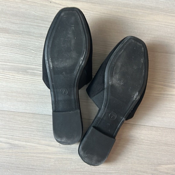 Shoes - Picture 3 of 3